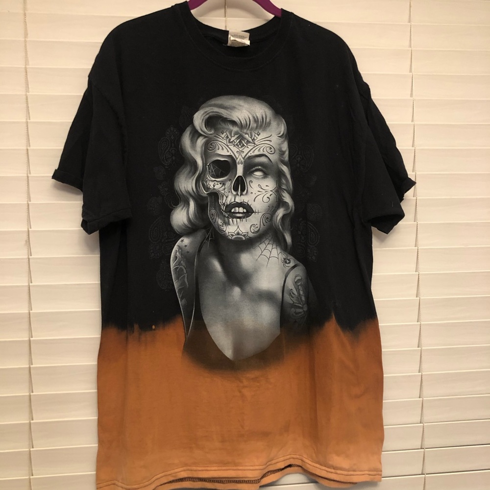 🎁Dip Dyed Skeleton Girl Tee🎁